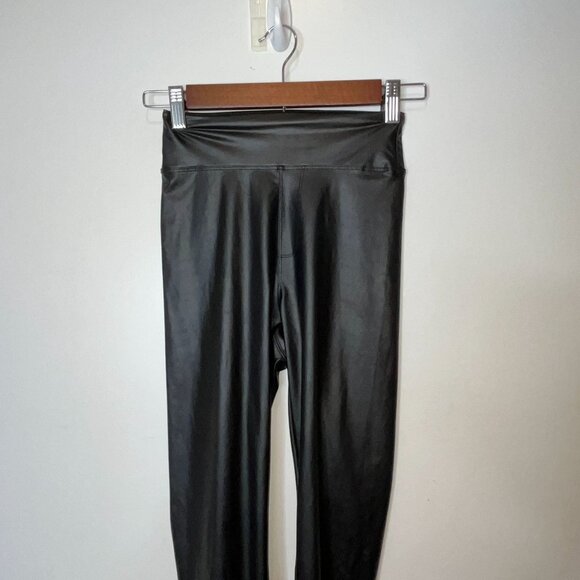 Offline By Aerie Black Faux Leather High-Waisted Leggings Xs - Picture 2 of 10
